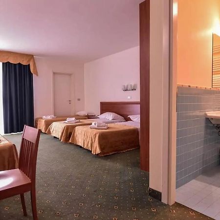 Standard Hotel Udine Pradamano Eksteriør bilde