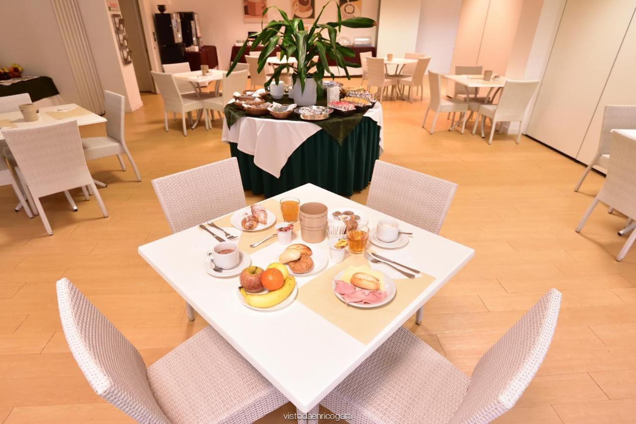 Standard Hotel Udine Pradamano Eksteriør bilde