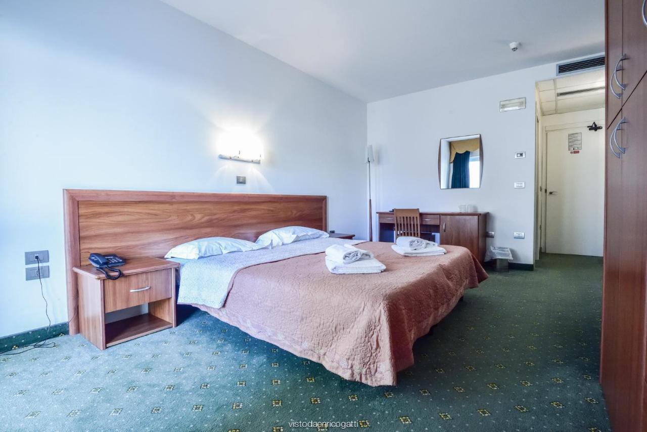 Standard Hotel Udine Pradamano Eksteriør bilde