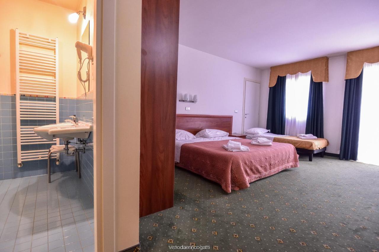 Standard Hotel Udine Pradamano Eksteriør bilde