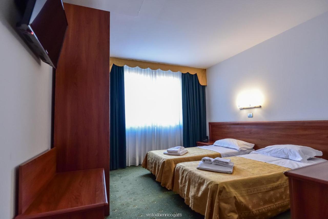 Standard Hotel Udine Pradamano Eksteriør bilde