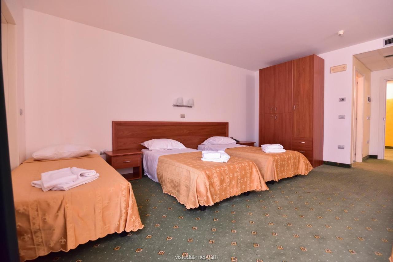 Standard Hotel Udine Pradamano Eksteriør bilde